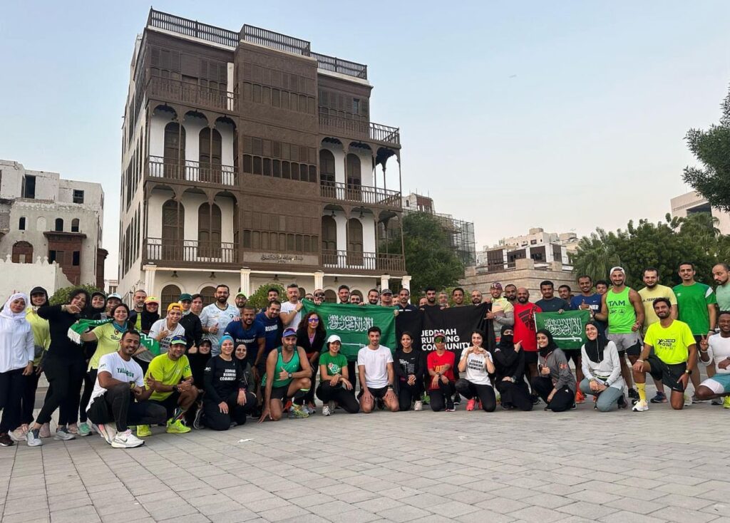 A picture of a group of people who joined the Jeddah Running Community on the Saudi National Day Run